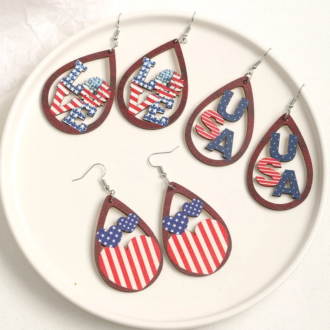 Unabhängigkeitstag US Flagge Muster Holz Tränentropfen Ohrringe Mit Ohrstecker-Stift USA LOVE Herz Hohl Schmuck Für Damen