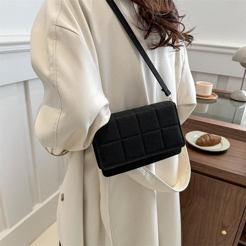 Women Felt Crossbody Bag Quilted Checkerboard Small Square Shoulder Purse Magnetic Closure Trendy Casual Handbag
