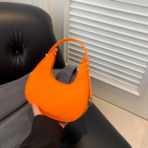 Croc Embossed PU Leather Crescent Hobo Bag Retro Half Moon Shoulder Handbag Minimalist Solid Color Street Style Women