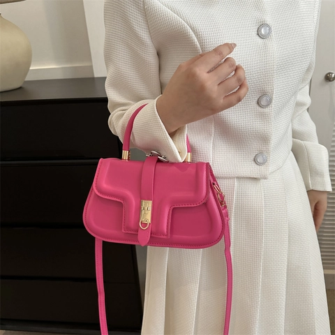 Minimalist PU Leather Saddle Bag For Women With Gold Hardware Chic Crossbody Shoulder Handbag Daily Casual Solid Color