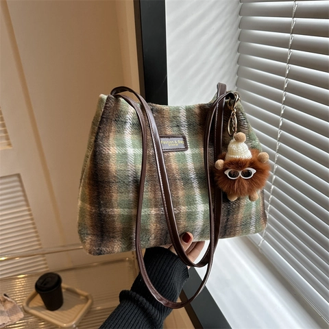 Borsa Tote In Lana A Quadri Vintage Da Donna Borsa A Spalla Di Grande Capacità Con Simpatico Ciondolo In Peluche