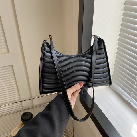 Minimalist Underarm Bag PU Leather Wave Quilted Shoulder Handbag For Women Chic Trendy Casual Zipper Closure Gold Hardware