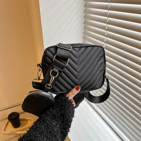 Women Quilted Crossbody Bag Oxford Cloth Shoulder Bag With Mini Pouch Adjustable Wide Strap Gold Zipper Camera Bag