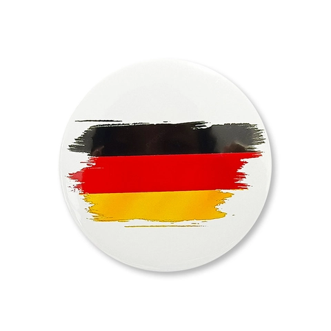 Round Germany Flag Tinplate Badge Germany Map Heart Butterfly Design For World Cup Soccer Party Travel Souvenir Unisex