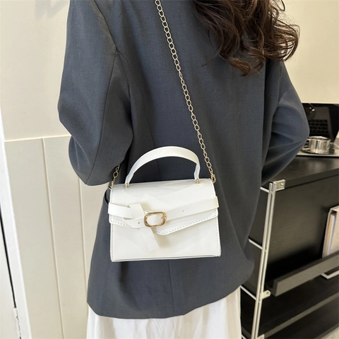 Damen Mode PU Leder Schultertasche Kette Kleine Quadratische Umhängetasche Minimalistische Gürtelschnalle Dekoration Handtasche Alltag