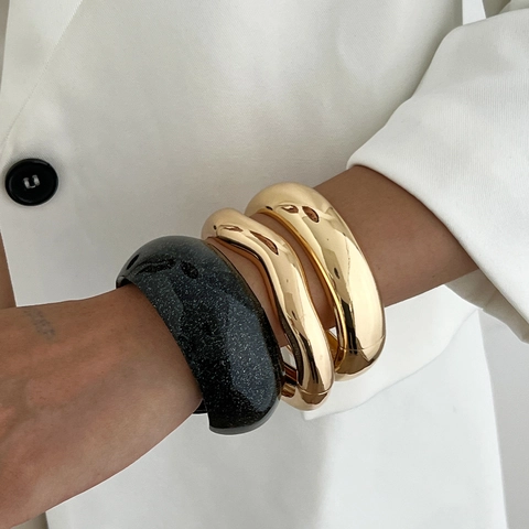 Vintage Alloy Irregular Chunky Bangle Bracelet Polished Wave Design Shiny Gold Starry Black Wrist Jewelry For Women