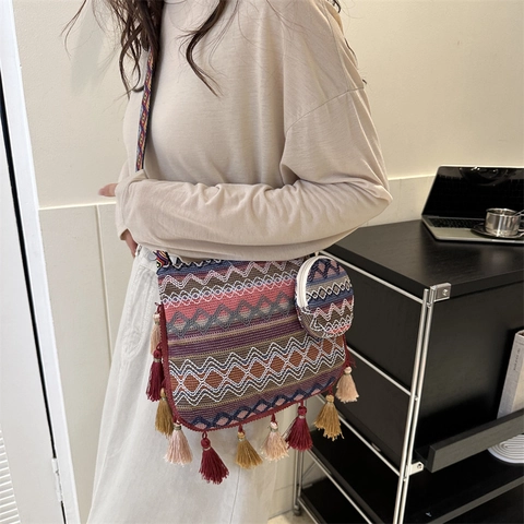 Ensemble Sac à Épaule Tissé Ethnique Bohème pour Femme Avec Glands Porte-Monnaie Rond Motif Géométrique Large Bandoulière