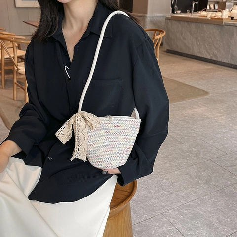 Gewebte Beuteltasche Stroh Künstliche Perle Spitze Bogen Schulter Crossbody Sommerurlaub Süßer Koreanischer Stil Für Frauen