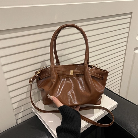 Mode Geraffte Eimertasche Damen Glänzendes PU Leder Schulter Umhängetasche Elegant Lässige Pendler Handtasche Verstellbar