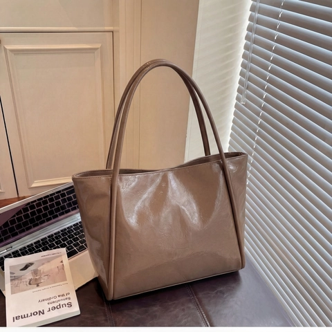 Borsa Tote Grande Capacità Pelle PU Lucida Minimalista Versatile Borsa A Spalla Per Università Pendolari Moda Donne