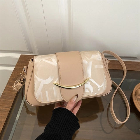 Women Vintage Synthetic Leather Shoulder Bag Fashion Contrast Letter Print Flap Crossbody Bag With Moon Buckle Casual Underarm Bag