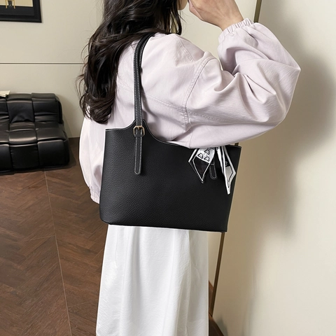 Minimalist Large Capacity Pebbled PU Leather Tote Bag For Women Fashion Commute Shoulder Bag With Satin Scarf Decor
