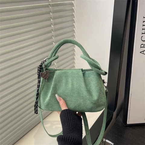 Sac À Bandoulière Plissé En Similicuir Suédé Avec Charme Cœur Poignée Nouée Vintage Sac À Main Polyvalent Pour Femmes