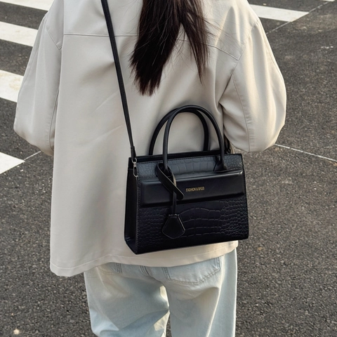 Sac à Main Vintage en Cuir PU à Motif Crocodile pour Femme Imprimé Lettres Carré Sac à Bandoulière avec Bandoulière Amovible