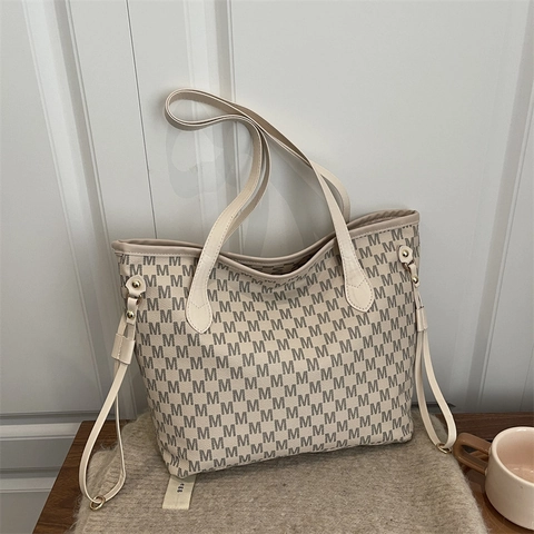 Grand Sac Fourre-Tout Femmes Cuir PU Imprimé Monogramme Lettre M Sac À Épaule Chic Moderne Quotidien Travail