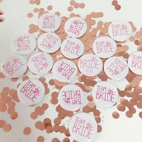 Badge Épinglette Enterrement Vie Jeune Fille Fer Blanc Mariée Team Bride Décorations Fête Mariage Lettres Roses