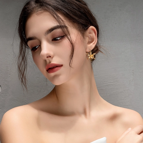 Flower Stud Earrings 18K Gold Plated Copper With 925 Sterling Silver Earring Post Irregular Floral Jewelry For Women