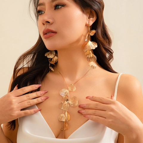 Collier Pendentif Feuille Ginkgo Fleurs Boucles D'oreilles Cuivre Alliage Rétro Élégant Banquet Bijoux Femmes