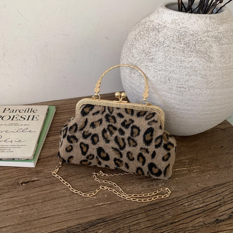 Leopard Print Plush Kiss Lock Handbag Vintage Metal Handle Crossbody Bag Faux Fur Evening Clutch For Women Elegant