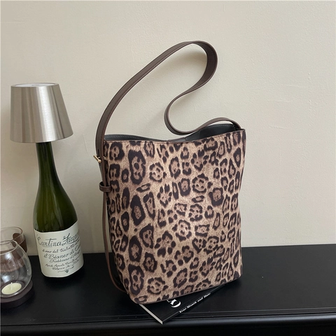 Sac à Épaule Vintage Imprimé Léopard en Suédine pour Femmes Grande Capacité Sac Cabas Seau Mode Rétro Travail Sac à Main