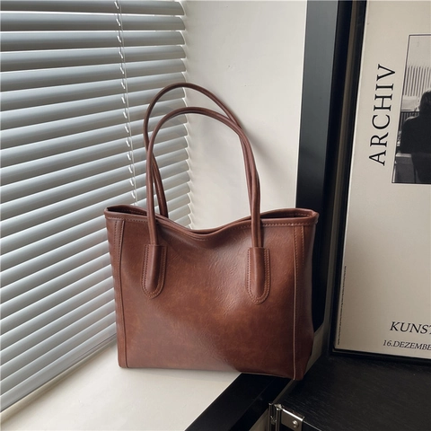 Damen Große Kapazität PU Leder Tragetasche Retro Lässig Schultertasche Mit Hasen Anhänger Einfach Pendeln Handtasche