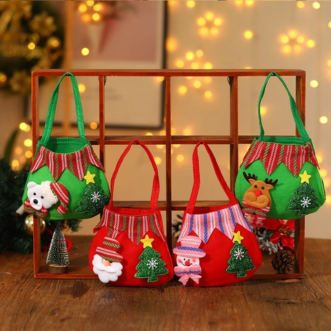 Sacchetto Regalo di Natale in Feltro Babbo Natale Pupazzo di Neve Renna Orso Cartone Animato 3D Borsa per Caramelle Decorazione