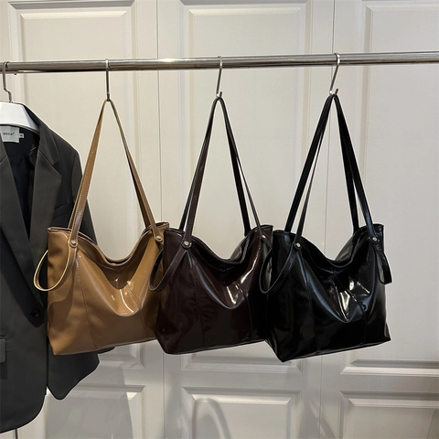 Women Large Capacity Shiny Patent Leather Texture PU Tote Bag Urban Minimalist Commuter Shoulder Handbag Work Bag