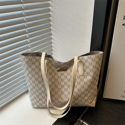 Women Large Capacity PU Leather Monogram Tote Bag Luxury Letter M Print Shoulder Bag Commuter Handbag With Gold Metal Decor