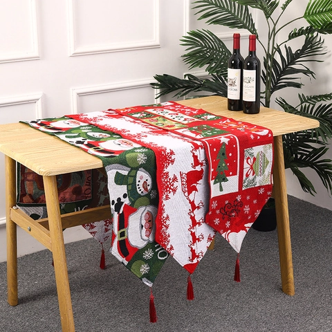 Chemin de Table Tricoté de Noël Avec Glands Motif Père Noël Renne Bonhomme de Neige Jacquard Décoration de Table Maison Fête