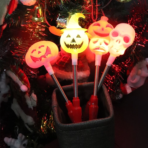 Halloween LED Glow Stick Pumpkin Skull Spring Shaking Wand With AG3 Battery Powered Light Up Party Favors For Kids Decoration
