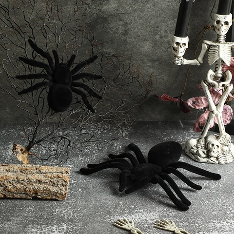 Halloween Decoration Simulation Flocked Spider And Portable Pumpkin Lantern LED Light For Haunted House Party Prank