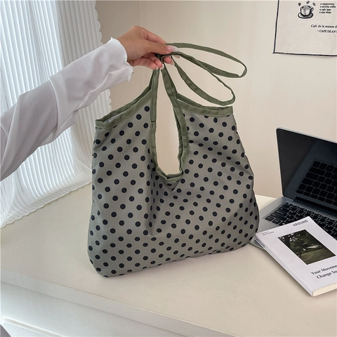 Dames Niche Design Polka Dot Tote Bag Grote Capaciteit Casual Schoudertas Koreaanse Stijl Lichtgewicht Polyester Tas