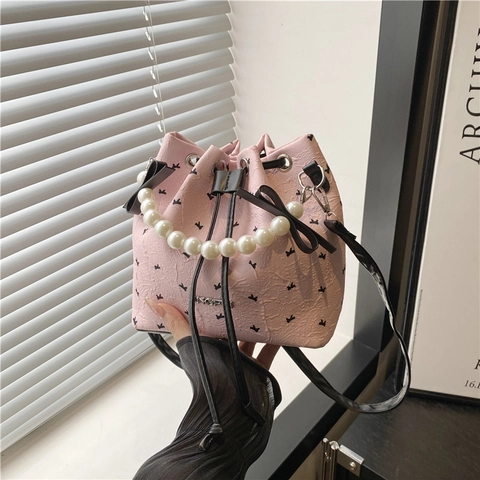 Borsa a Secchiello Dolce con Fiocco da Donna Manico in Perla Artificial Sintetica Coulisse Tracolla Moda Borsa con Motivo Goffrato