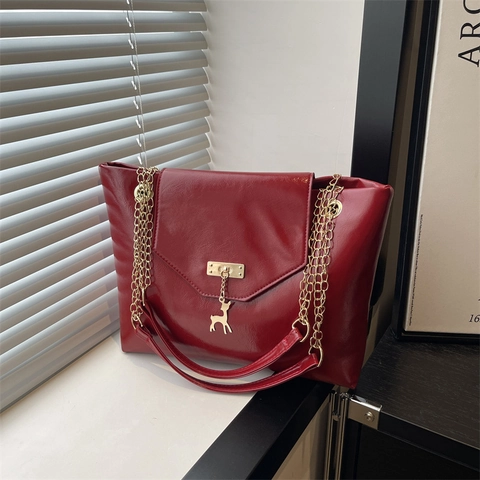 Women High Quality PU Leather Square Bag With Gold Chain Strap And Deer Pendant Elegant Shoulder Handbag Daily Tote Bag