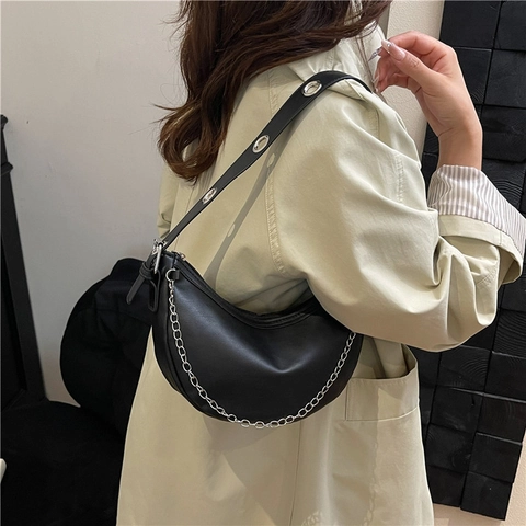 Black PU Leather Crescent Hobo Bag With Silver Chain Adjustable Grommet Strap Women Casual Y2K Underarm Purse