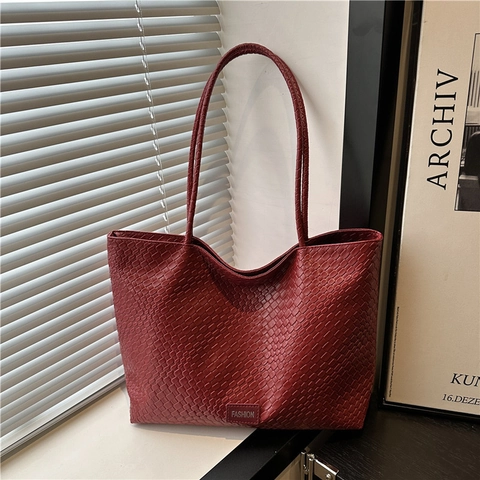 Women Large Capacity Woven Tote Bag Commuting Simple PU Leather Shoulder Bag Braided Shopping Handbag Fashion Solid Color Bag