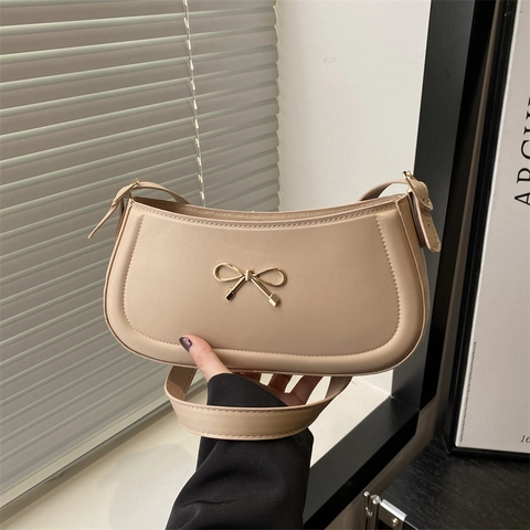 Women Underarm Bag PU Leather Chic Metal Bow Knot Decor Solid Color Vintage Baguette Shoulder Purse Daily Versatile