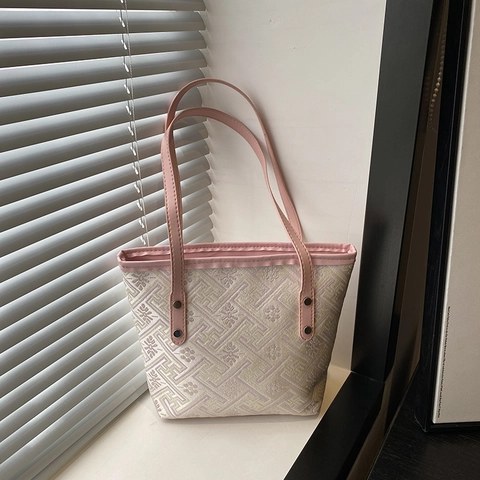 Women Large Capacity PU Leather Tote Bag Jacquard Embroidery Geometric Pattern Shoulder Bag Elegant Tassel Handbag For Commuting