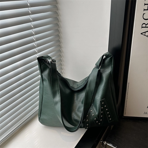 Vintage Large Capacity PU Leather Hobo Bag With Rivet M Design Lychee Pattern Casual Retro Shoulder Bag For Women Office