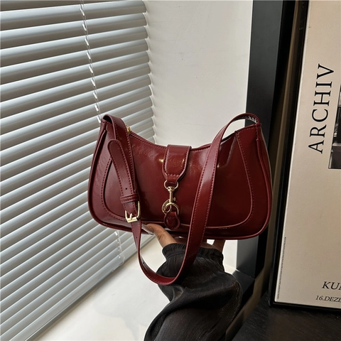 Borsa Sottobraccio da Donna Design Francese in Pelle PU Lucida Elegante Chiusura Dorata Borsa a Spalla Hobo Grande Capacità
