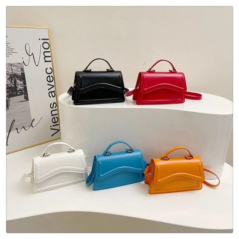 Trendy PU-Leder Kleine Vierkante Tas Golfontwerp Klep Handvat Crossbody Schoudertas Voor Vrouwen Mode Dagelijkse Handtas