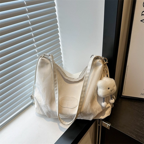 Large Capacity Hobo Shoulder Bag Wrinkled Crinkled Fabric Casual Commute Minimalist For Women With Plush Cloud Pendant