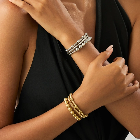 Meerlaagse Stapelbare Armband Imitatieparel En CCB Kralen Kruishanger Boho Elegante Mode Sieraden Voor Vrouwen
