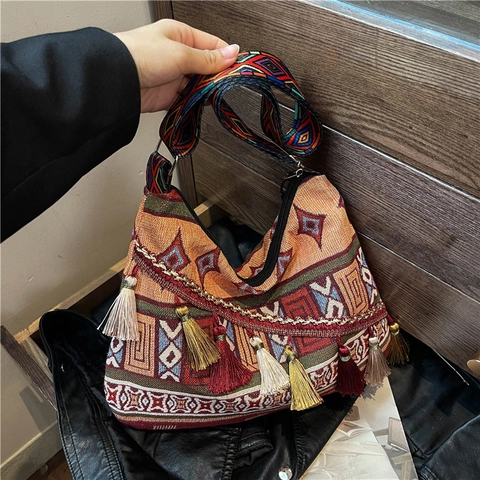 Women's Ethnic Bohemian Shoulder Bag Vintage Jacquard Crossbody Bag With Tassels Geometric Pattern Large Capacity Travel Bag