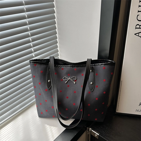 Large Capacity Women Tote Bag 2024 New Casual Polka Dot Heart Star Pattern Printed Shoulder Bag With Metal Bow Decor Commuter Bag