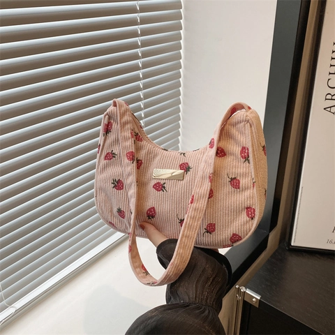 Fashion Canvas Crescent Shoulder Bag Vintage Floral Strawberry Pattern Underarm Bag For Women Daily Casual Small Hobo Handbag