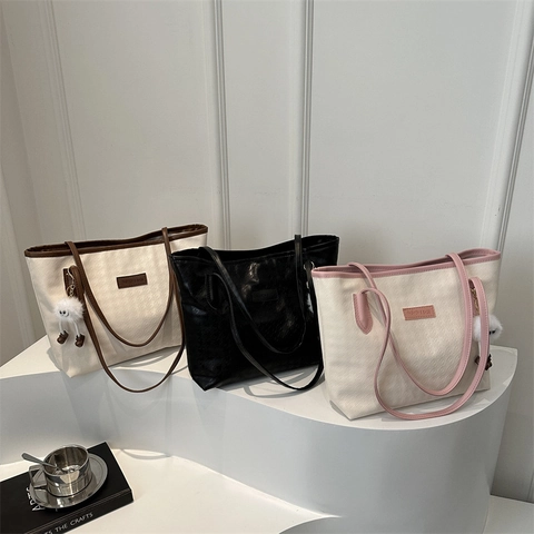 Borsa Tote da Donna alla Moda di Grande Capacità in Pelle PU Borsa a Tracolla Con Motivo Pied de Poule e Ciondolo in Peluche
