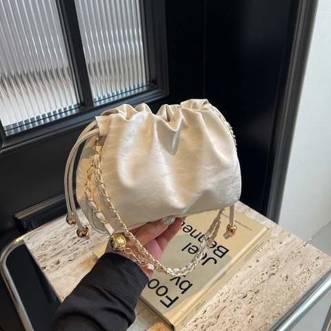 Women Pleated Cloud Bag Drawstring Pouch Bag With Gold Chain Shoulder Strap PU Leather Crossbody Bag Fashion Evening Bag