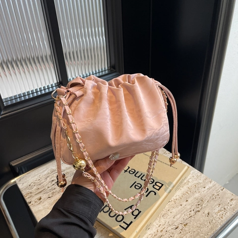 Women Pleated Cloud Bag Drawstring Pouch Bag With Gold Chain Shoulder Strap PU Leather Crossbody Bag Fashion Evening Bag