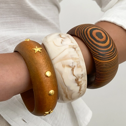 Retro Breite Armreifen Geometrisch Holz Harz Marmor Textur Mit Legierung Stern Nieten Bohemian Stil Schmuck